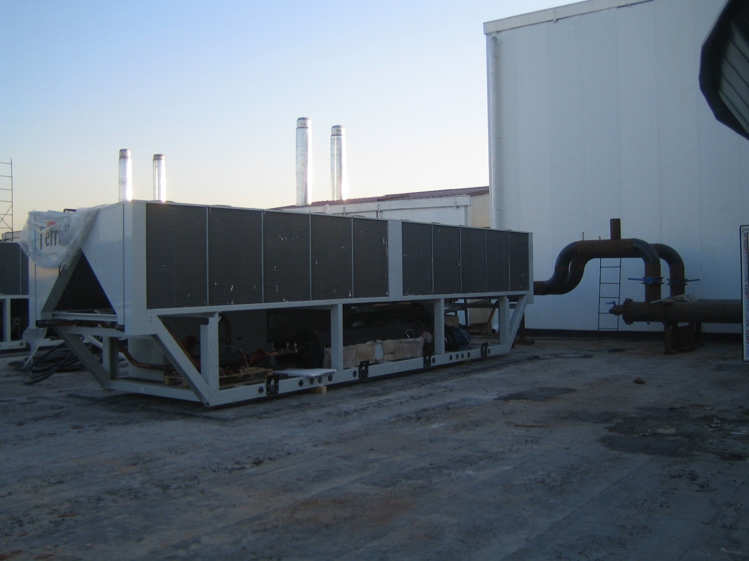 Установка чиллеров Ferroli в ТЦ “Самарканд Дарвоза”